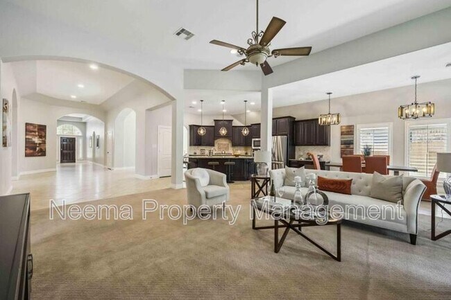 Building Photo - 2423 Rosillos Peak Dr
