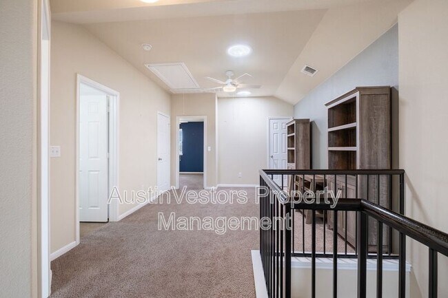Building Photo - 730 Lost Pines Ln