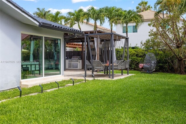 Building Photo - 9725 NW 28th Terrace