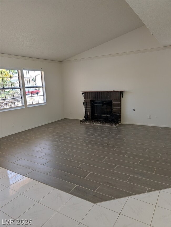 Building Photo - 4424 Honeycomb Dr