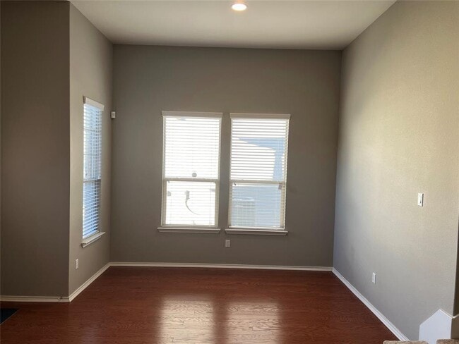 Building Photo - 16017 Hawthorne Heights Trail