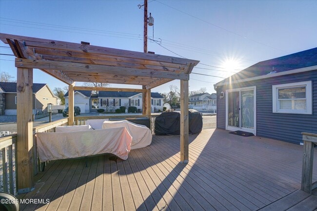 Building Photo - 515 Stone Harbor Ave