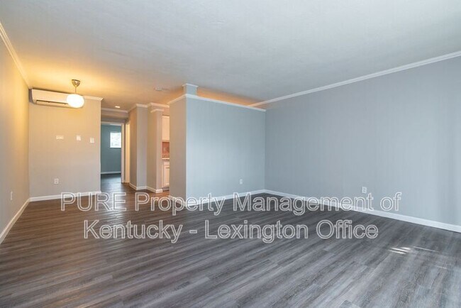 Building Photo - 1685 Alexandria Dr