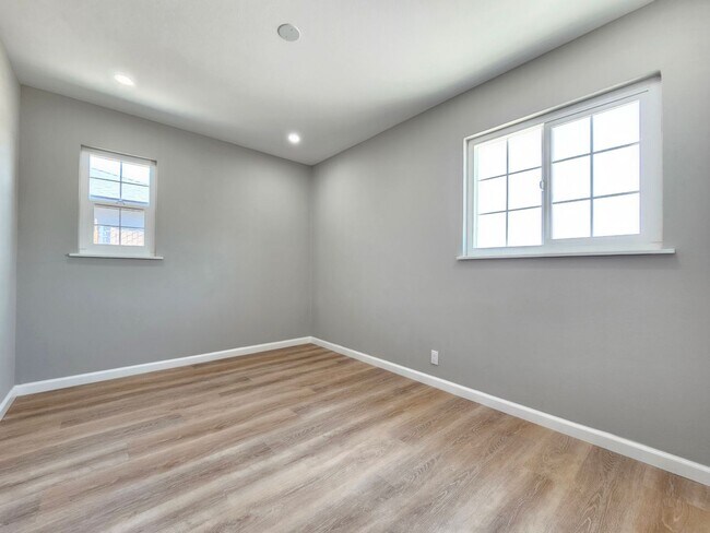 Building Photo - Remodeled Home for Rent – Fresh, Modern, a...