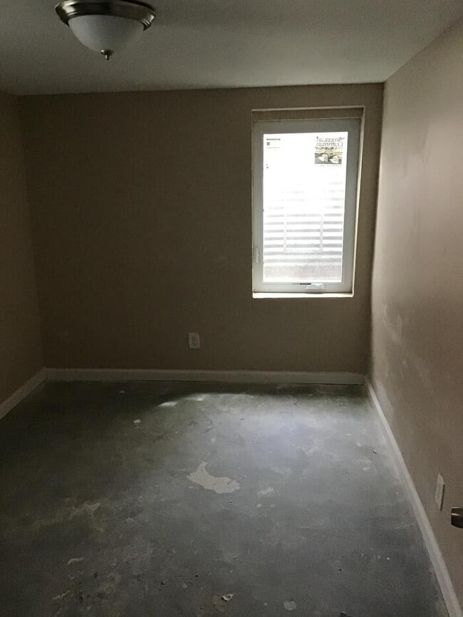 Building Photo - 1232 Duenke Dr