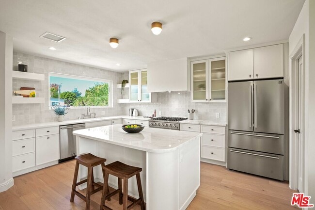 Building Photo - 5622 Babbitt Ave