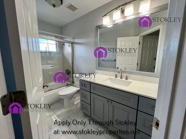 Building Photo - 1562 Terry Lynn Ln