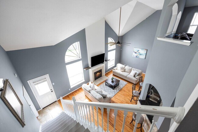 Building Photo - 16315 Scotch Hollow Ln