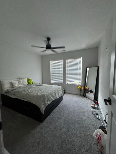 Building Photo - 701 W 29th St