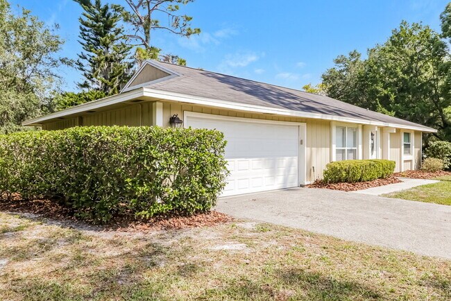 Building Photo - 5146 Londonderry Ln