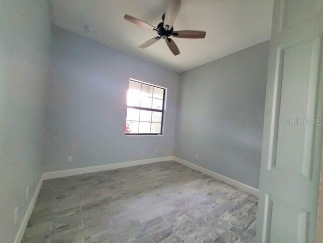 Building Photo - 1038 San Cristobal Ave