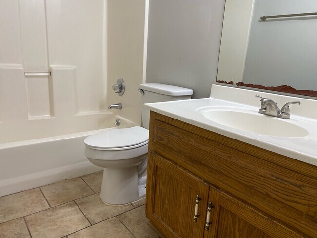 Building Photo - 55 Clement Dr