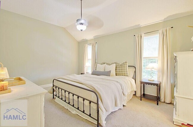 Building Photo - 1208 Cypress Fall Cir