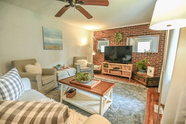 Building Photo - 1522 Sappington Dr