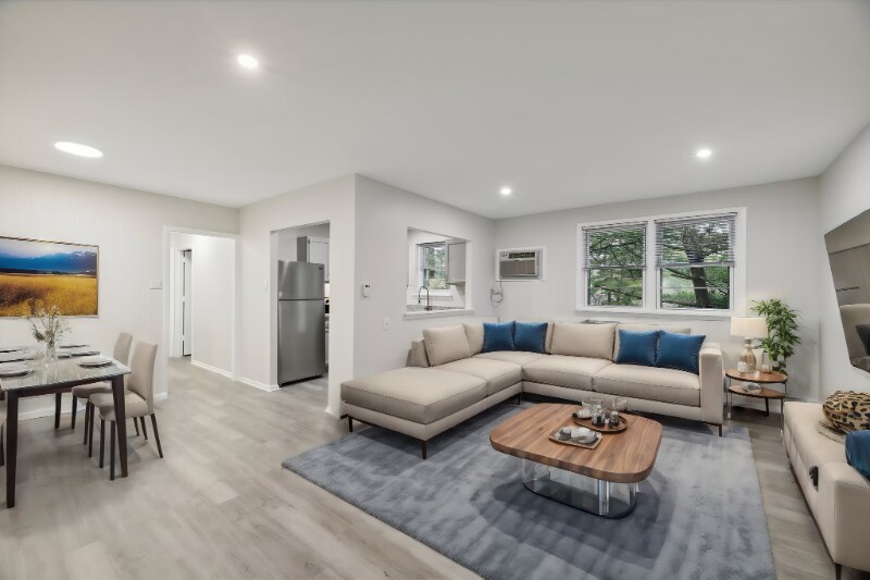 Building Photo - 1314 Wharton Dr