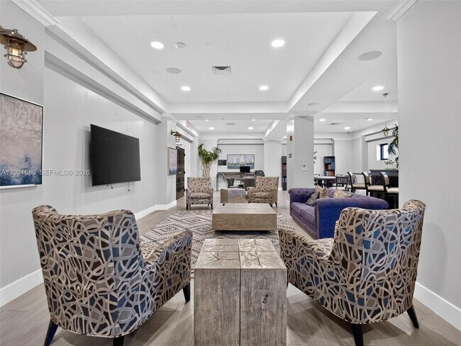 Building Photo - 2501 S Ocean Dr