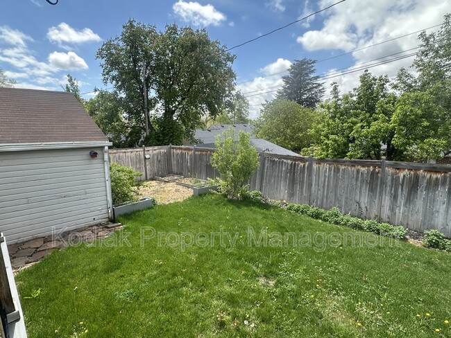Building Photo - 2218 Wilmington Cir
