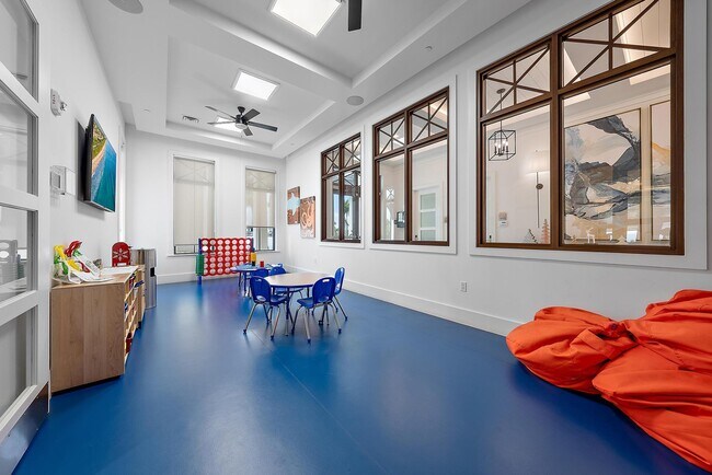 Building Photo - 10720 Northbrook Cir