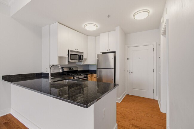 Building Photo - 800 4th St SW