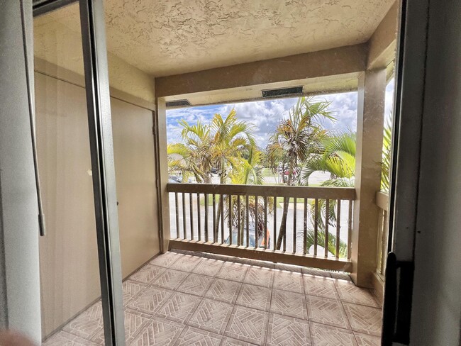 Building Photo - 1766 Abbey Rd