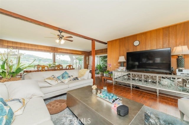 Building Photo - 2832 E Farview Ln