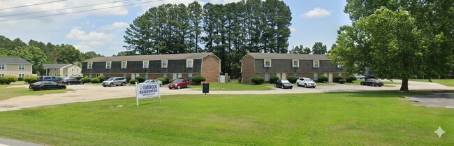 Building Photo - 800 Oakwood St
