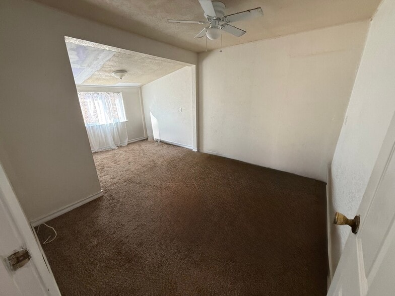 Building Photo - 3929 Pardes Way