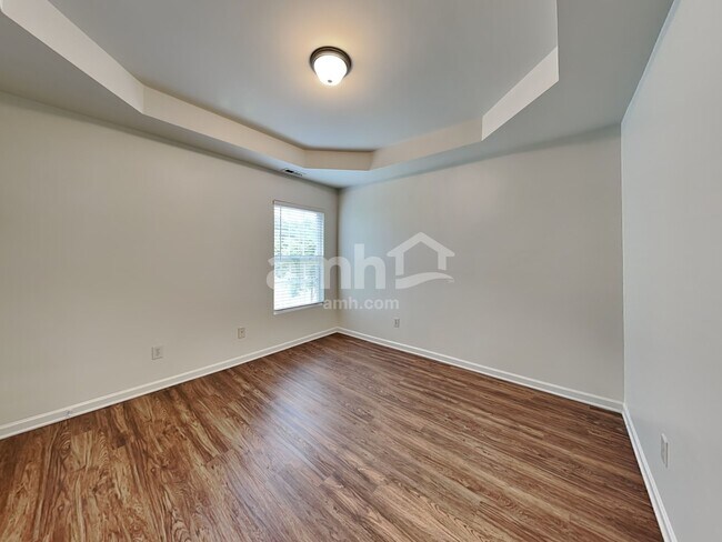 Building Photo - 735 Big Twig Ln