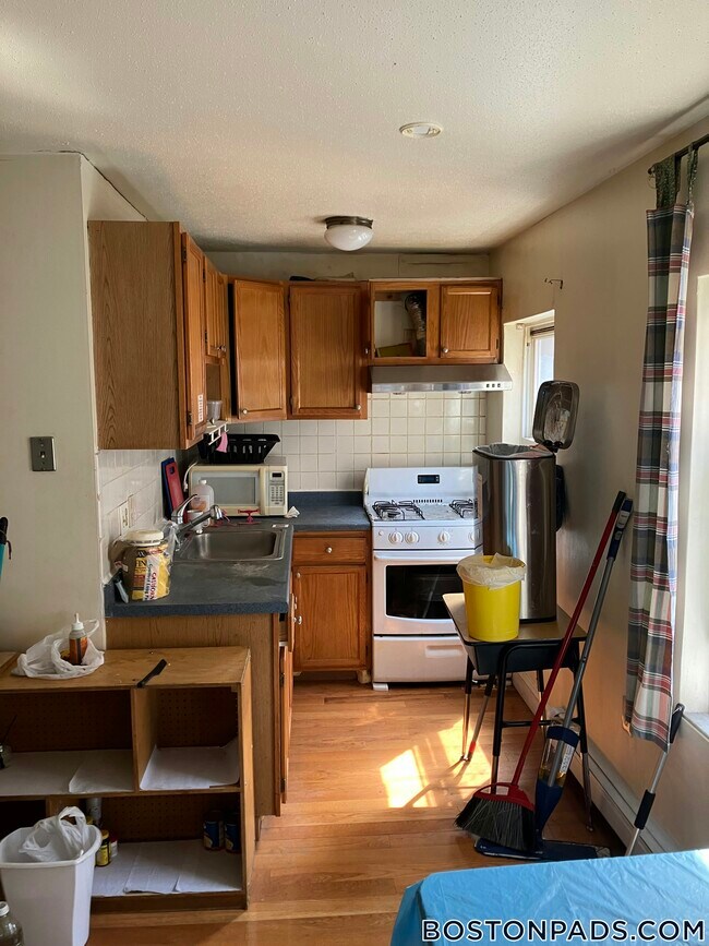 Building Photo - 2 Johnny Ct