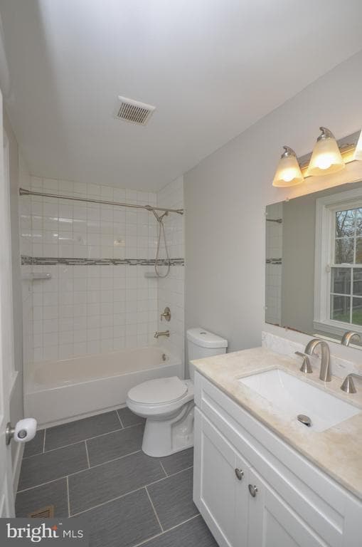 Building Photo - 218 Frederick Ave