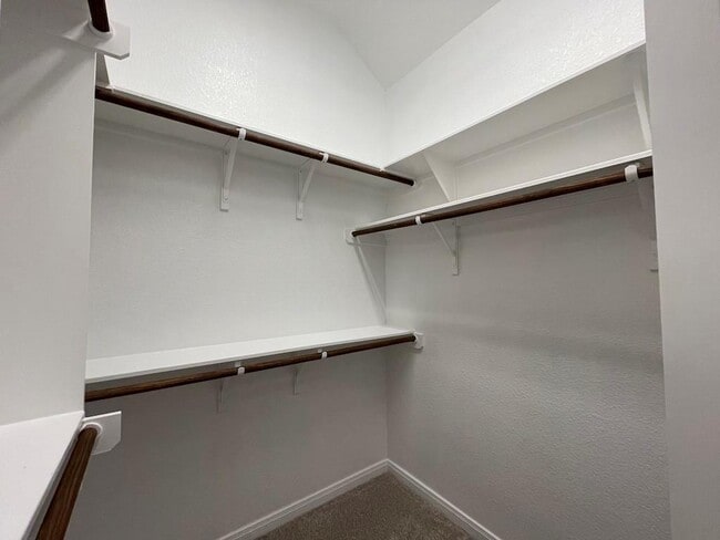 Building Photo - 7519 Broadmoor Cv