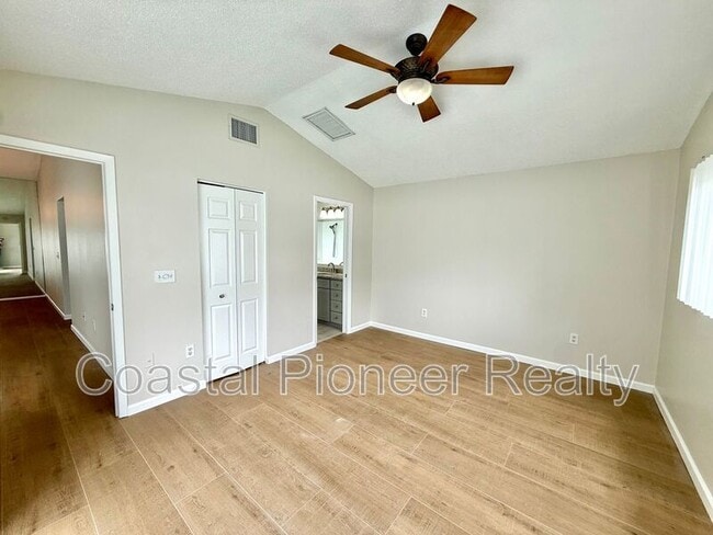 Building Photo - 11222 Clayridge Dr