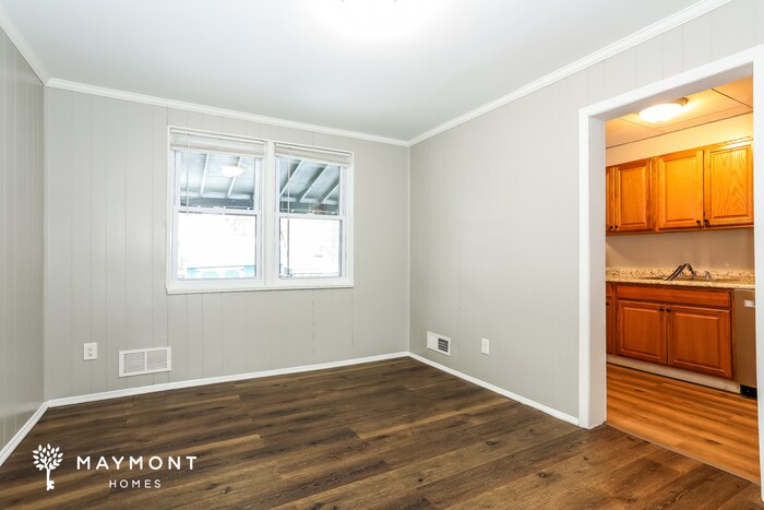 Building Photo - 1840 Darrich Dr