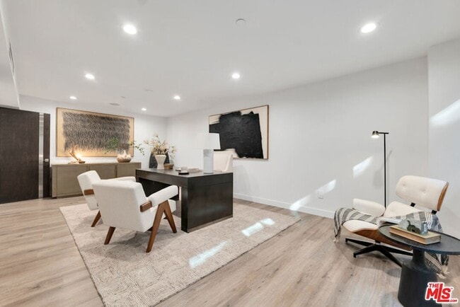 Building Photo - 3116 Elvido Dr