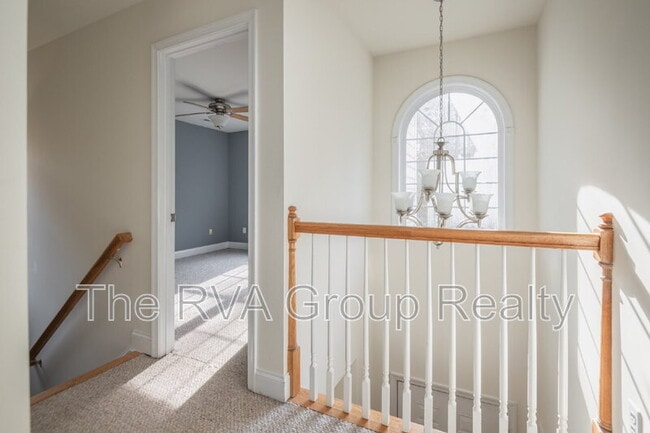 Building Photo - 79 River Run Ln