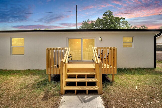 Building Photo - 6506 N 22nd St