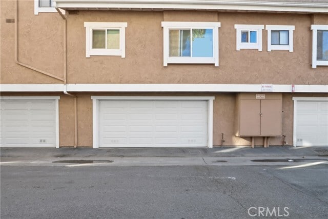 Building Photo - 989 W Imperial Hwy