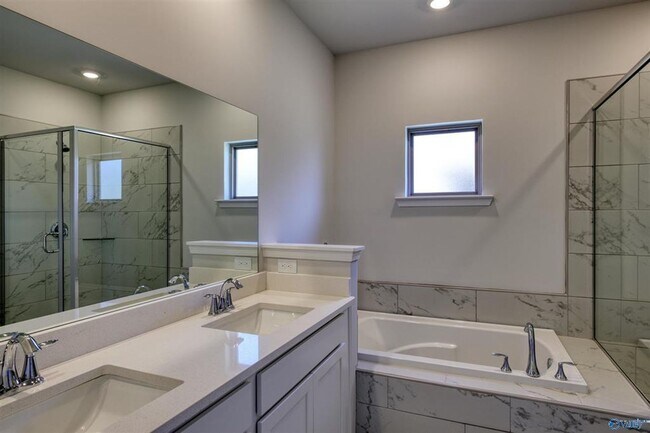 Building Photo - 244 Granby Ln