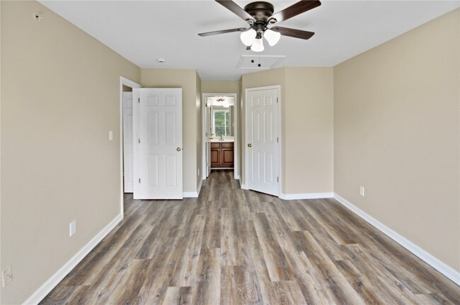 Building Photo - 42 Stonewall Creek Ct