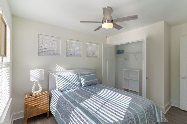 Building Photo - 110 B Jarvis Lndg Dr