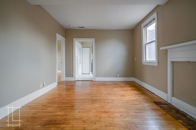 Building Photo - 2487-2491 Summit St.