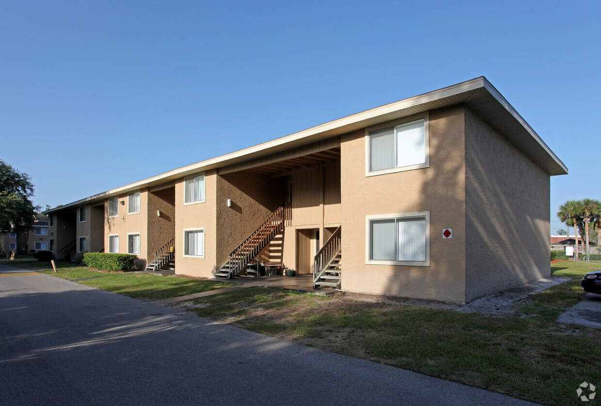 Outrigger Village Apartments Kissimmee