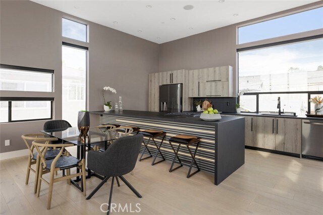 Building Photo - 3620 Ellsworth St