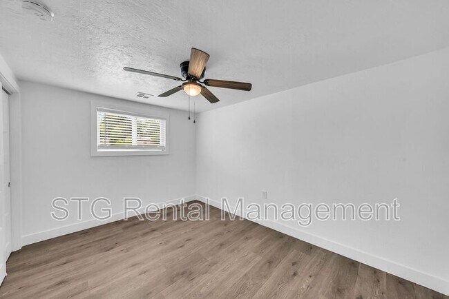 Building Photo - 300 W 100 N