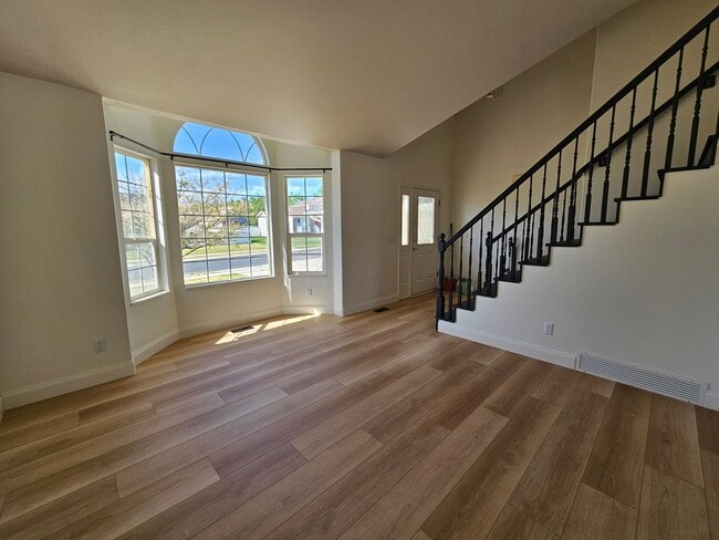 Building Photo - 4698 Colander Dr