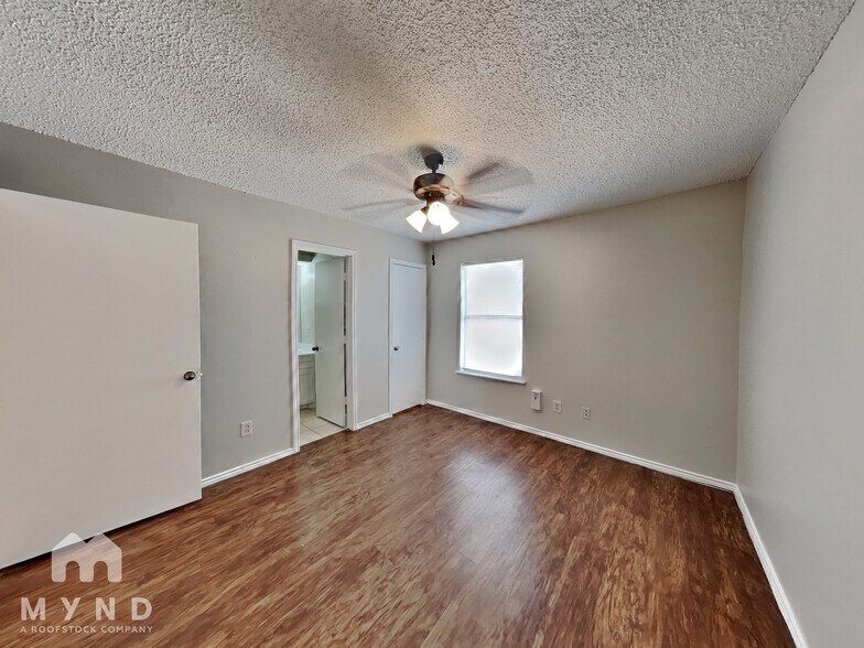 Building Photo - 6193 34th St