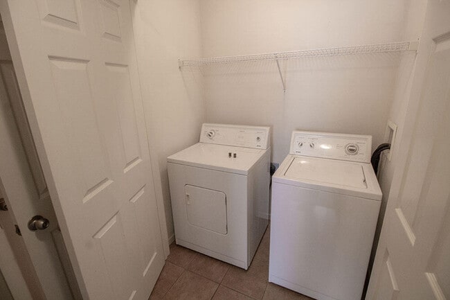 Building Photo - 4006 Snowy Owl Dr