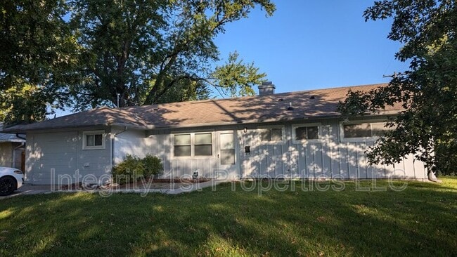 Building Photo - 7408 E 109th St