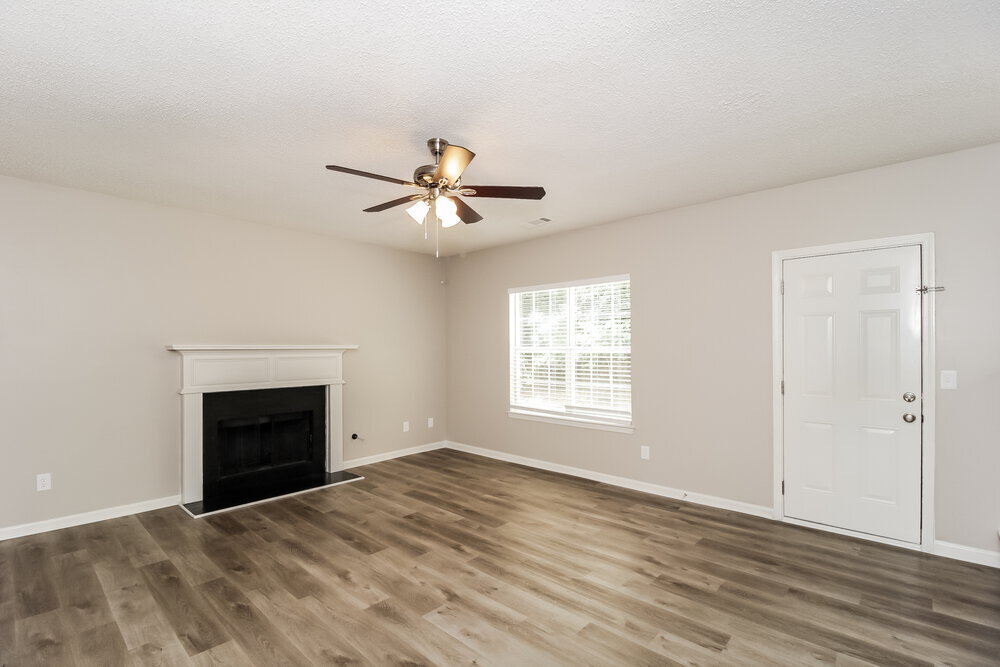 Building Photo - 202 Goldleaf Dr