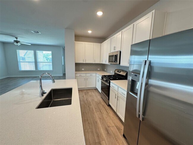 Building Photo - 112 Corn Ln